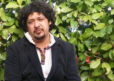 NEWEN TAHIEL (Carlos Maza) pianista, compositor, cantautor, guitarrista de origen Mapuche